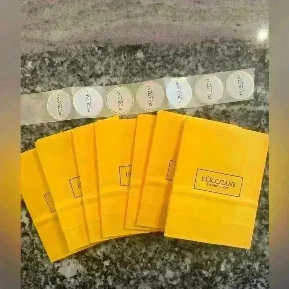 Set of 7 L’OCCITANE Mini Gift Bags & Stickers